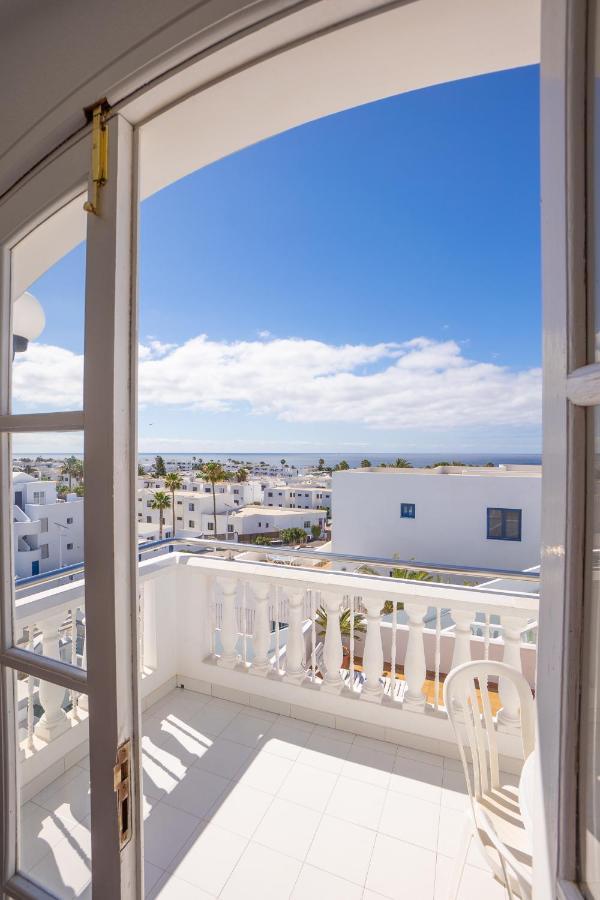 Apartamentos Corona Mar Puerto del Carmen  Exterior photo