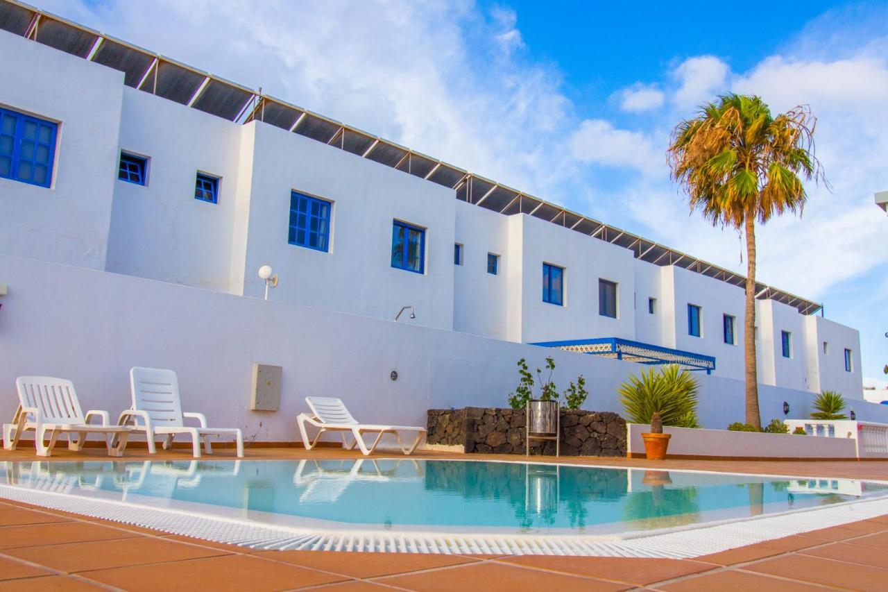 Apartamentos Corona Mar Puerto del Carmen  Exterior photo