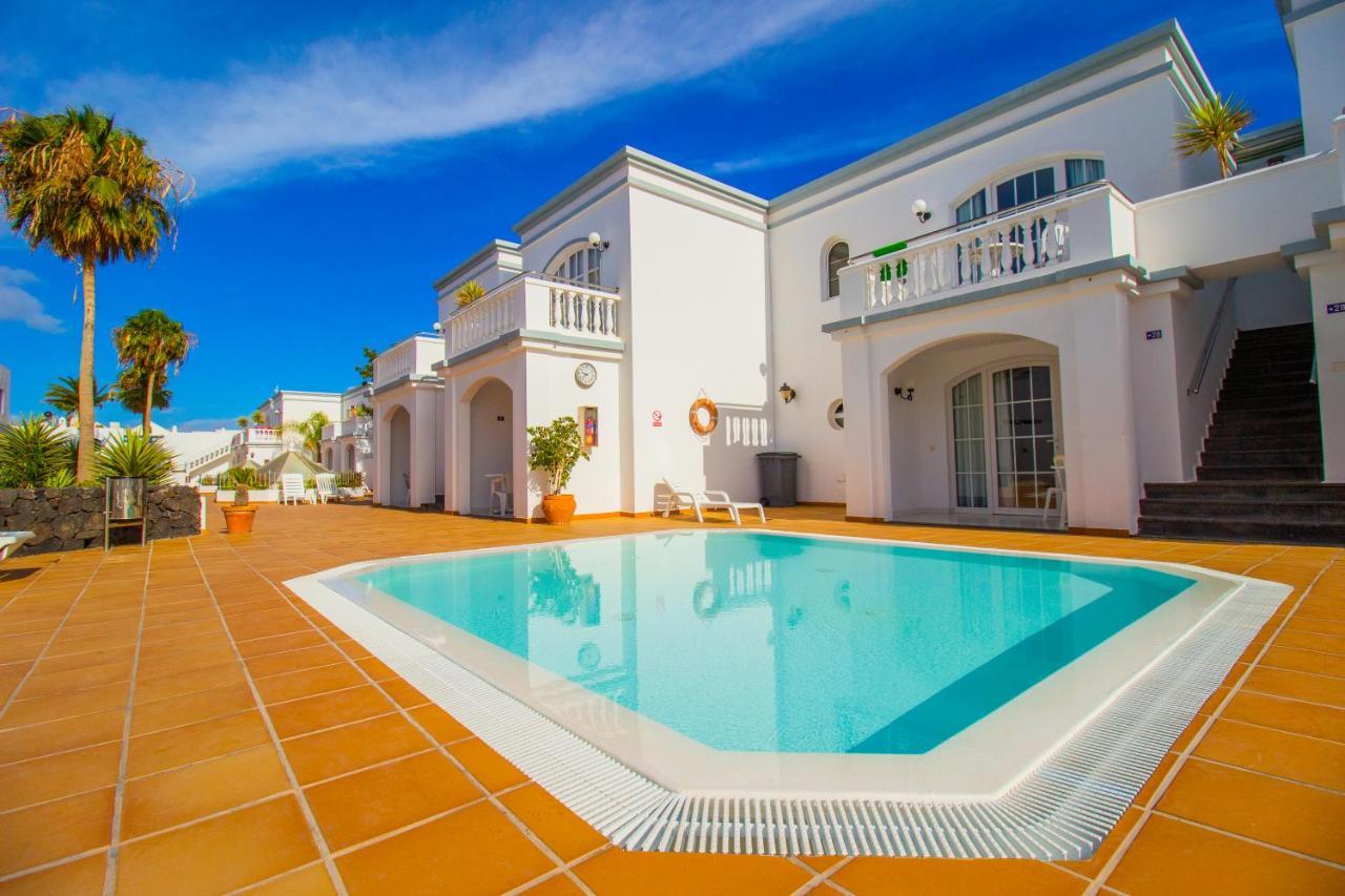Apartamentos Corona Mar Puerto del Carmen  Exterior photo
